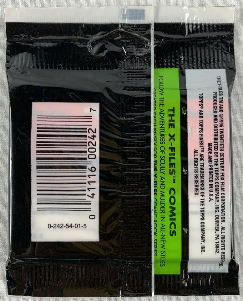Topps 1995- The X-Files Series One Trading Card Packs: 13 card pack